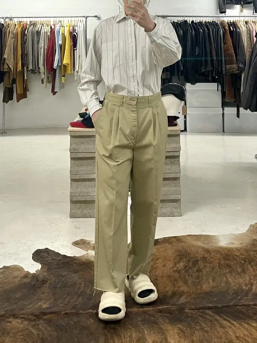 DICKIES two tuck chino pants